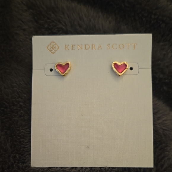 Kendra Scott Jewelry - Kendra Scott Gold and Pink Heart Stud Earrings